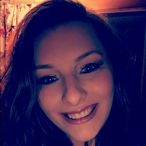Meet your Posher, Kaitlyn